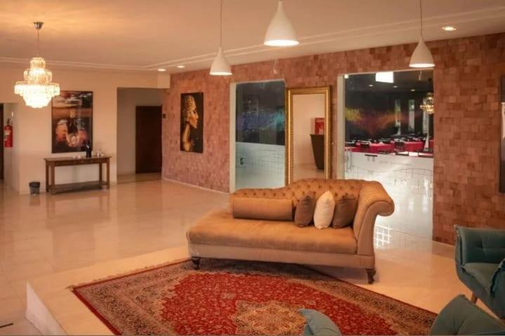 Gran Hotel Residence Jacarezinho Exterior photo
